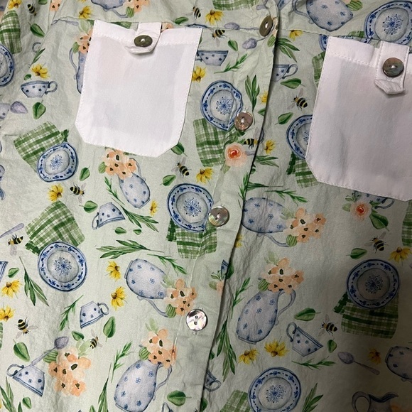 Unique VintageTea Party Picnic Cottagecore Grandma Graphic medium (vintage LG) - Picture 4 of 7